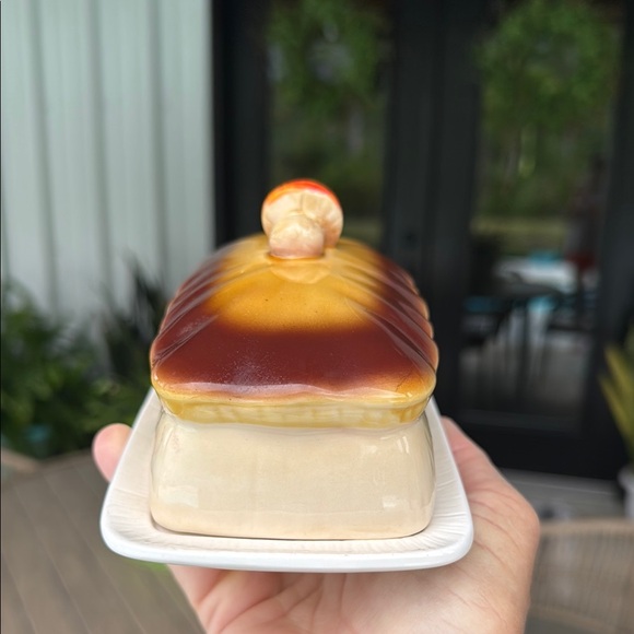 Merry Mushroom Decorated Ceramic Butter Dish - Picture 7 of 8